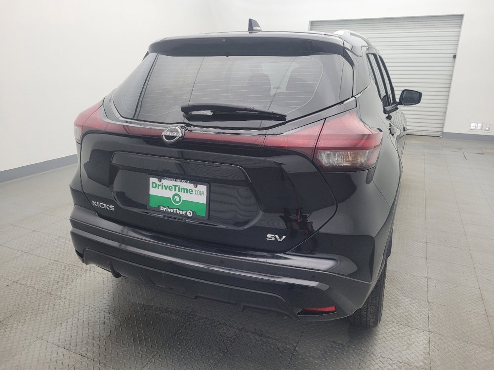 Used 2022 Nissan Kicks SV image 7