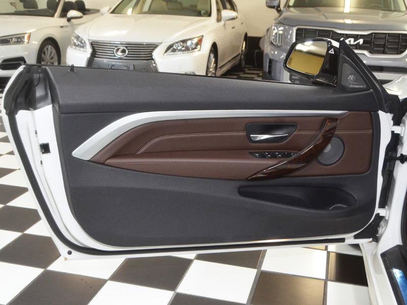 Used 2020 BMW 430i Convertible w/ M Sport Package image 16