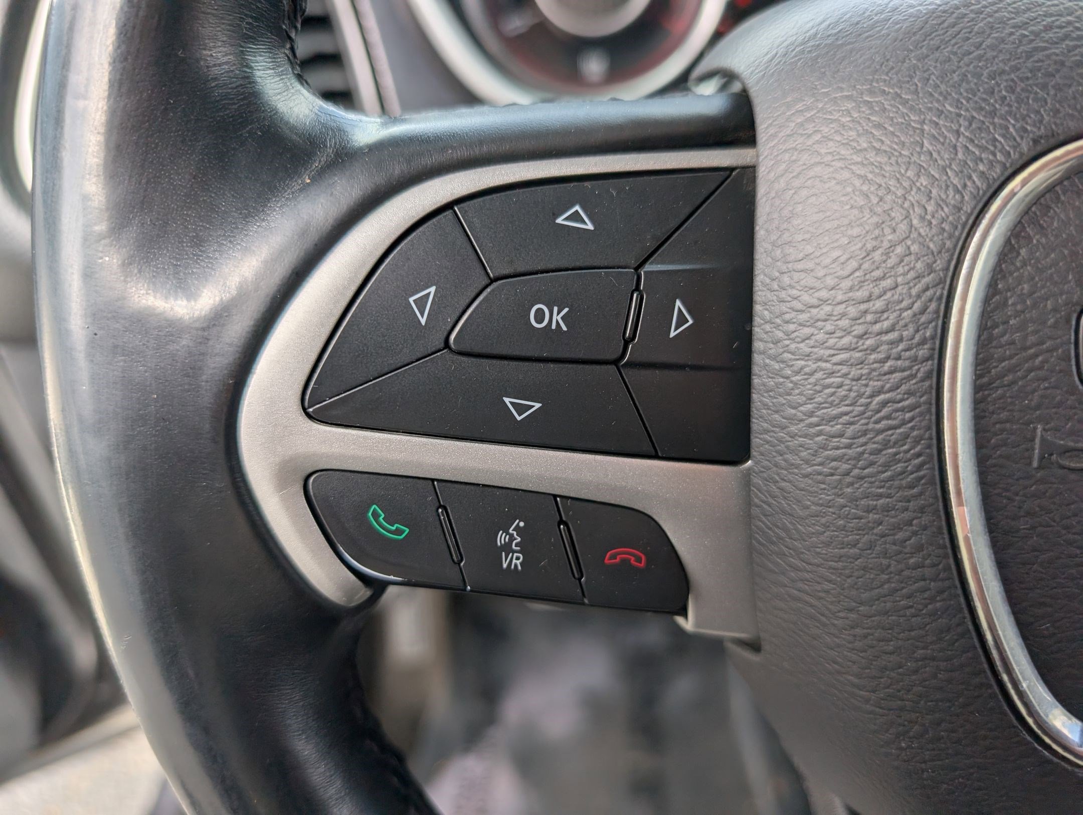Used 2015 Dodge Challenger R/T Plus RWD image 13