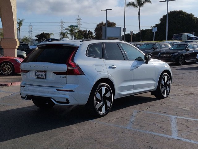 Used 2025 Volvo XC60 T8 Plus w/ Protection Package Premier AWD/4WD image 5