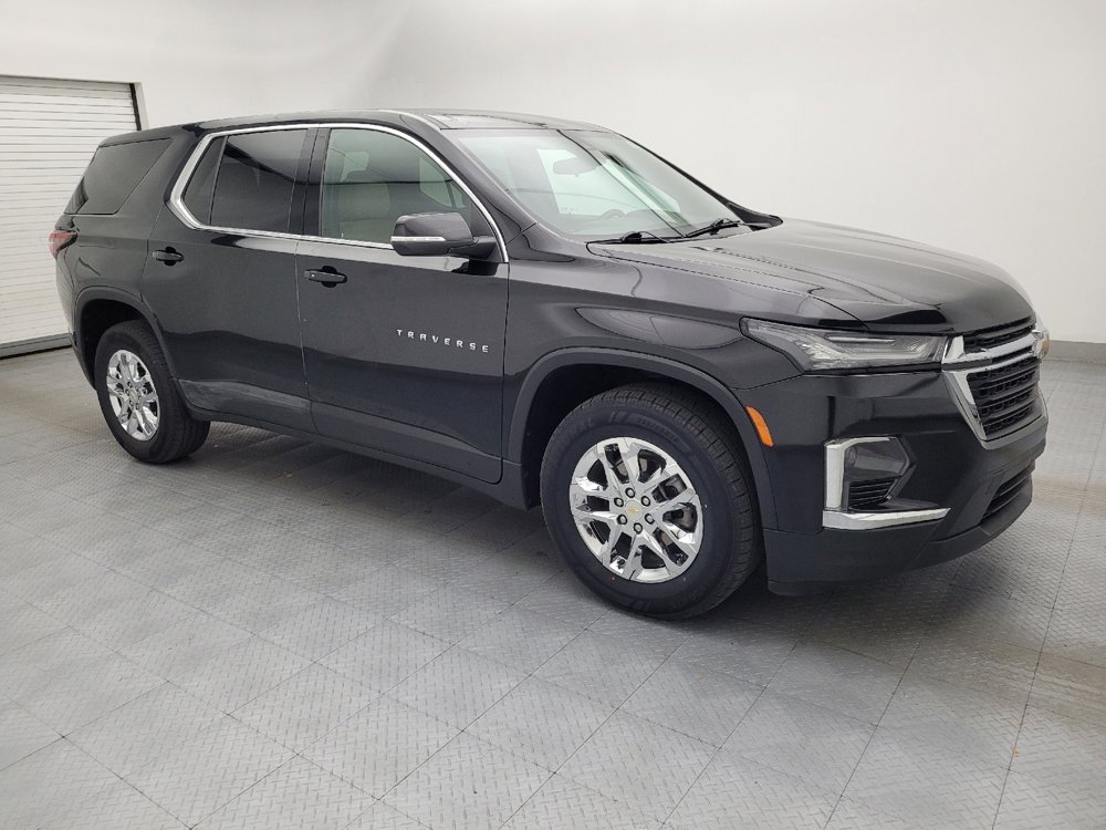 Used 2023 Chevrolet Traverse LS w/ Safety Package FWD image 11