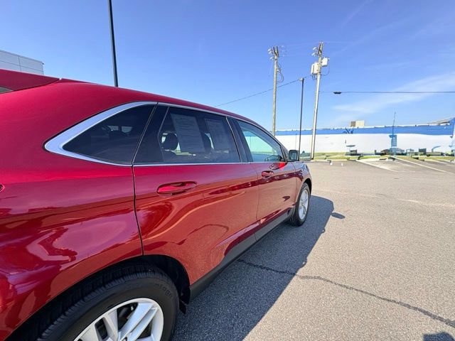 Used 2018 Ford Edge SEL w/ Equipment Group 201A FWD image 11