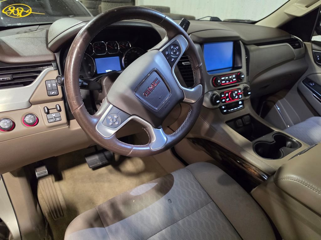 Used 2016 GMC Yukon SLE w/ HD Trailering Package AWD/4WD image 4