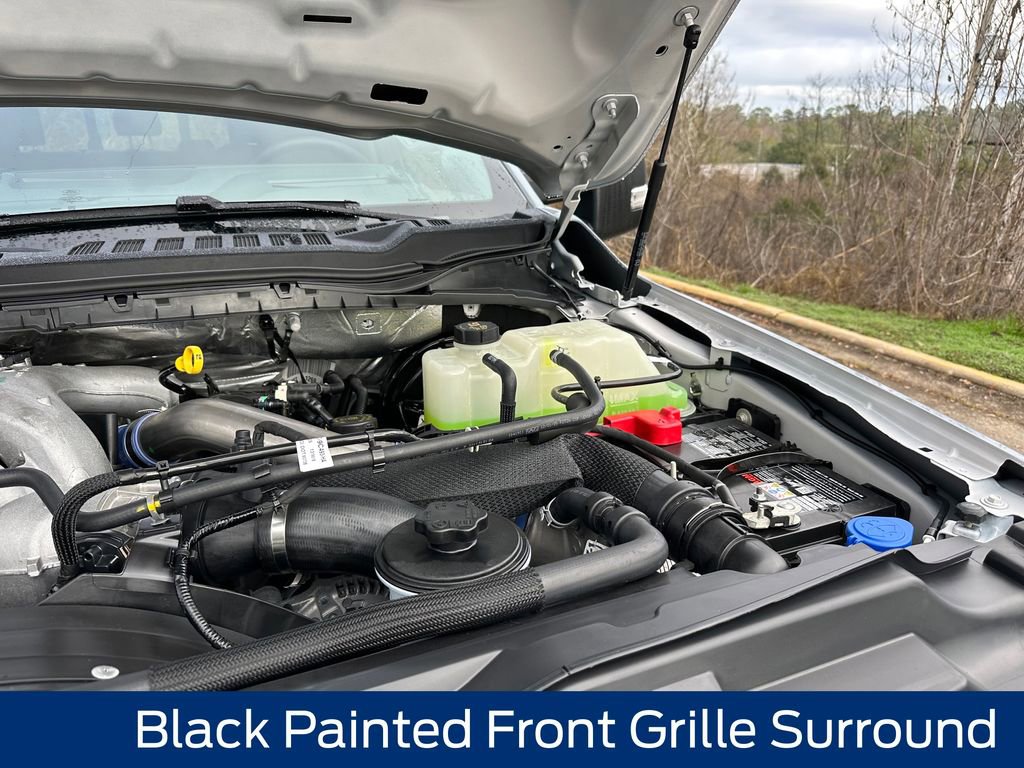 New 2026 Ford F250 Lariat w/ Black Appearance Package image 31