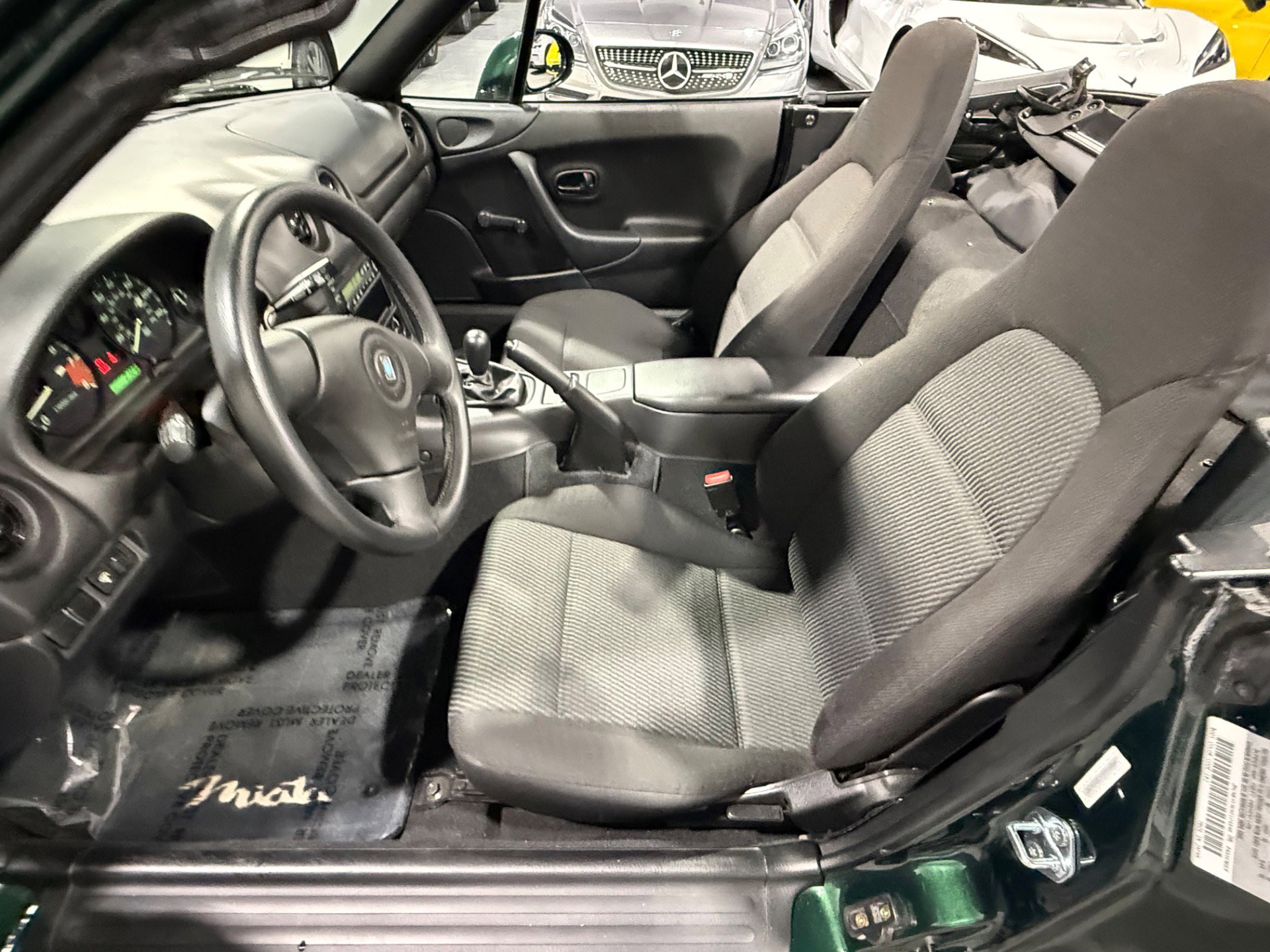 Used 1999 MAZDA MX-5 Miata RWD image 44