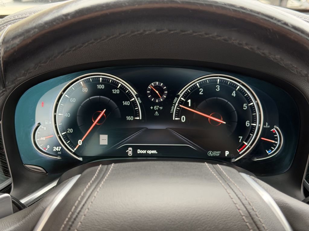 Used 2019 BMW 740i xDrive w/ M Sport Package image 37