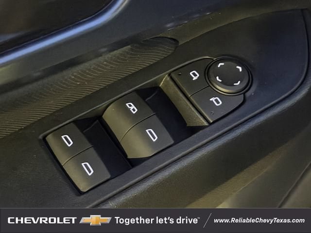 Used 2024 Chevrolet Equinox EV LT FWD image 25