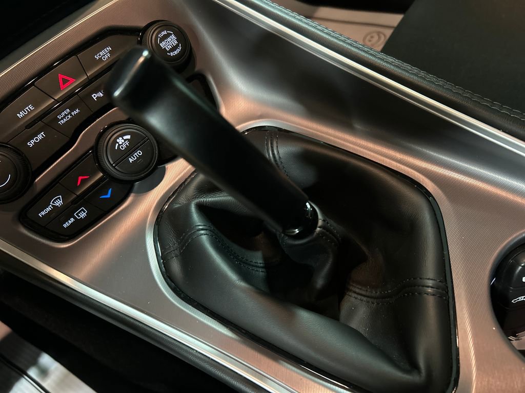 Used 2022 Dodge Challenger R/T w/ Blacktop Package image 20