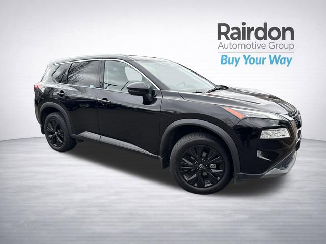 Used 2021 Nissan Rogue SV image 1