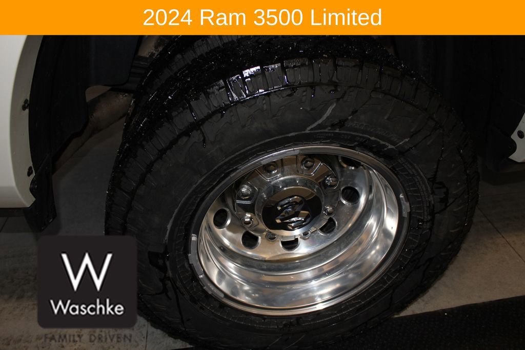 Used 2024 RAM 3500 Limited image 14