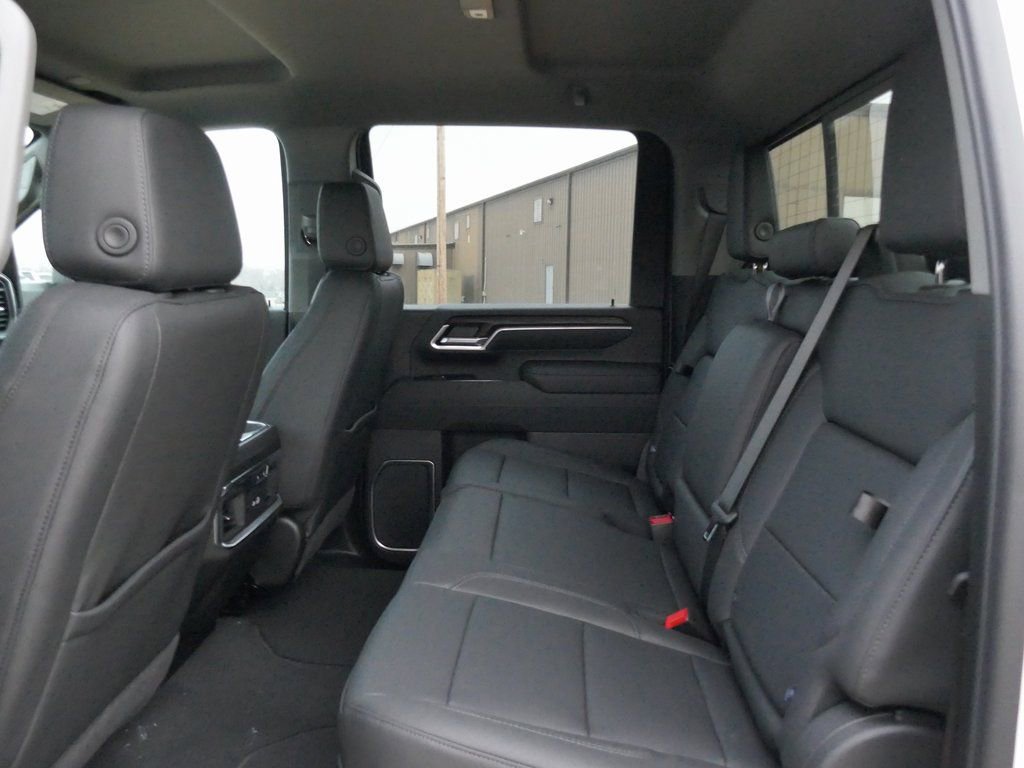 New 2026 GMC Sierra 3500 SLT w/ SLT Premium Package AWD/4WD image 13