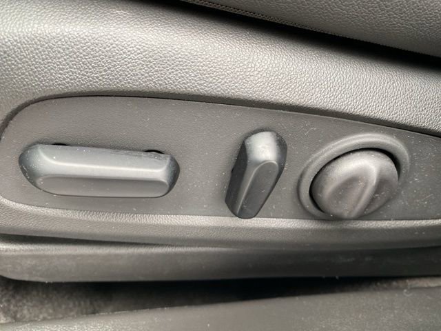 Used 2024 Buick Encore GX Sport Touring w/ Comfort Package AWD/4WD image 17