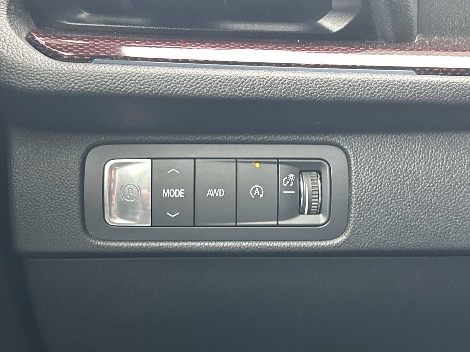 Used 2024 Chevrolet Traverse RS w/ LPO, Floor Liner Package AWD/4WD image 18