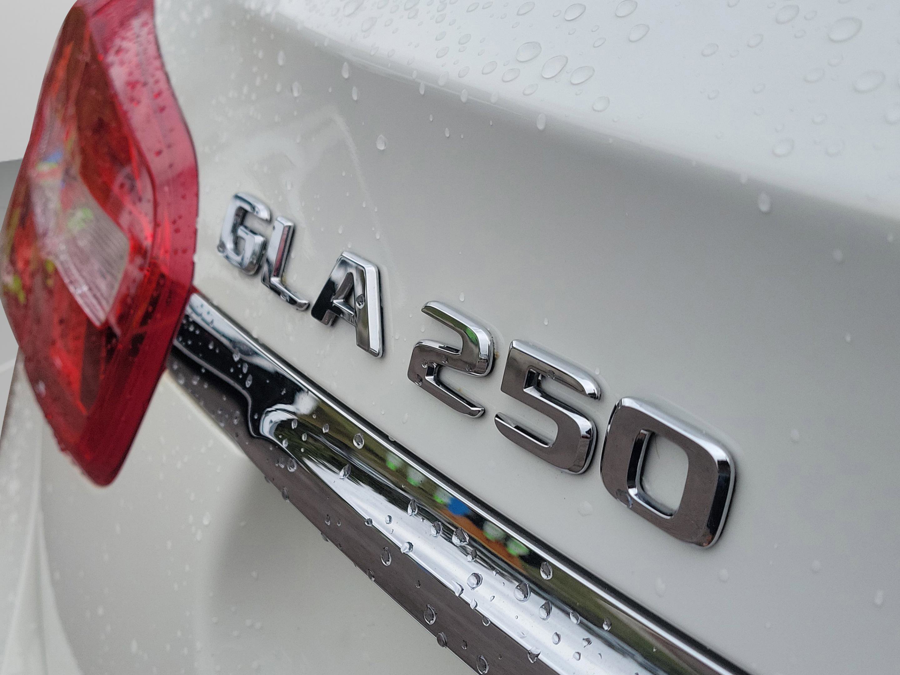 Certified 2018 Mercedes-Benz GLA 250 image 7