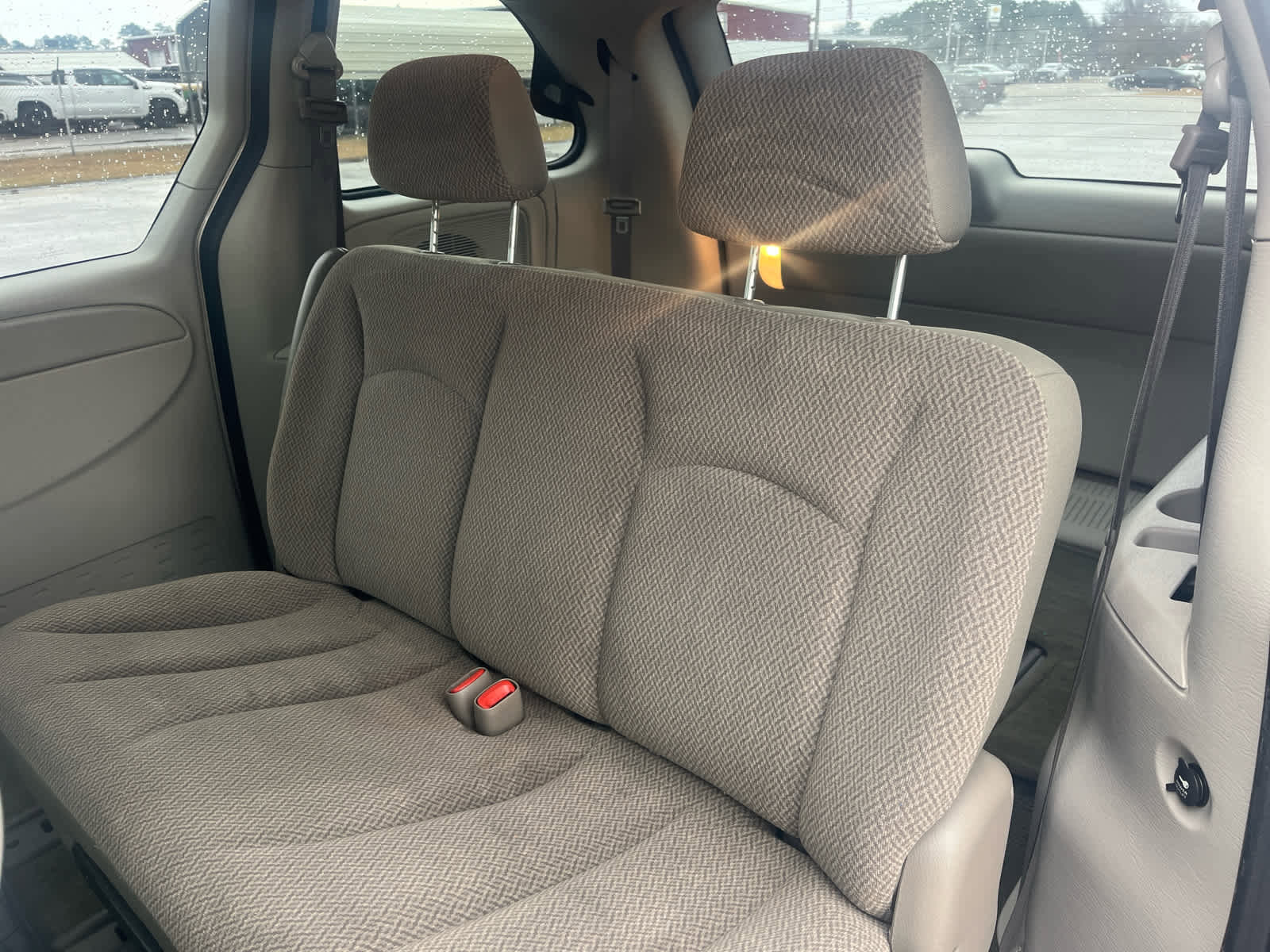 Used 2007 Chrysler Town & Country w/ Popular Equipment Group I image 17