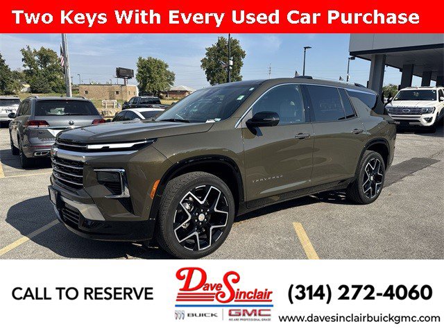 Used 2024 Chevrolet Traverse RS image 1