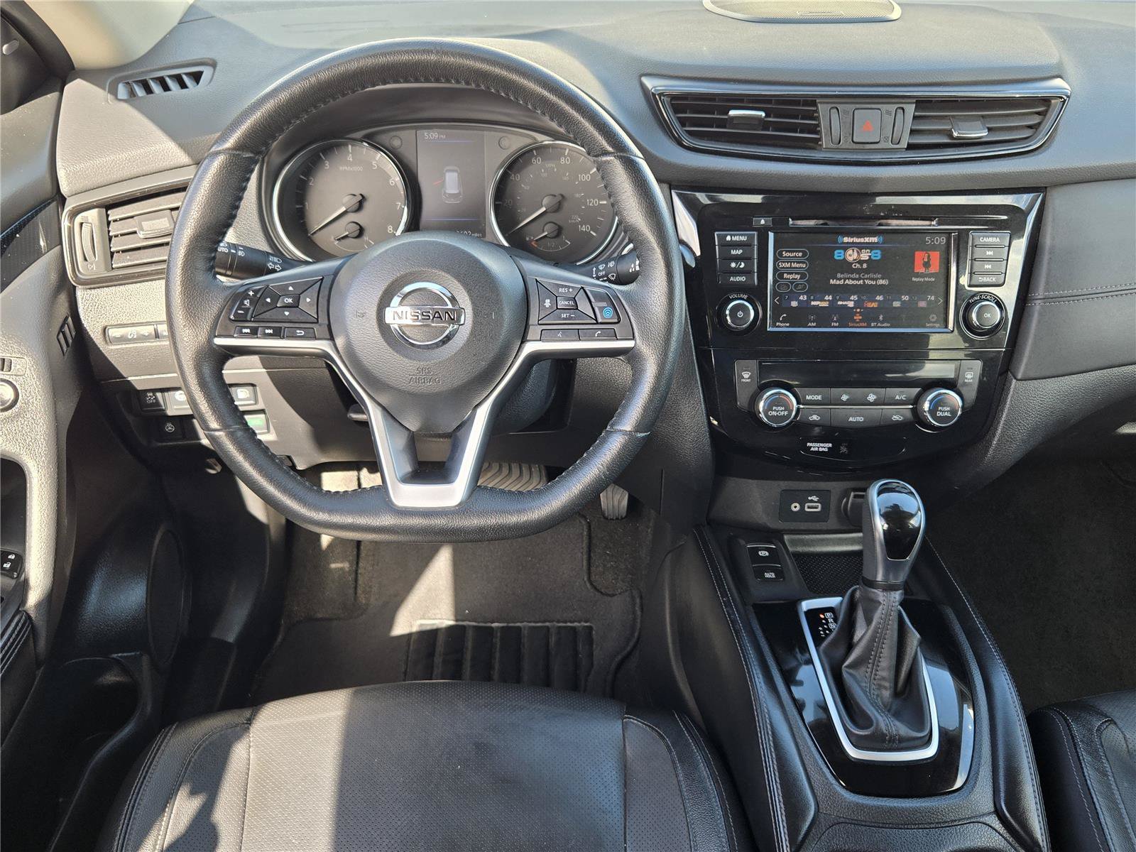Used 2019 Nissan Rogue SL w/ Premium Package FWD image 25