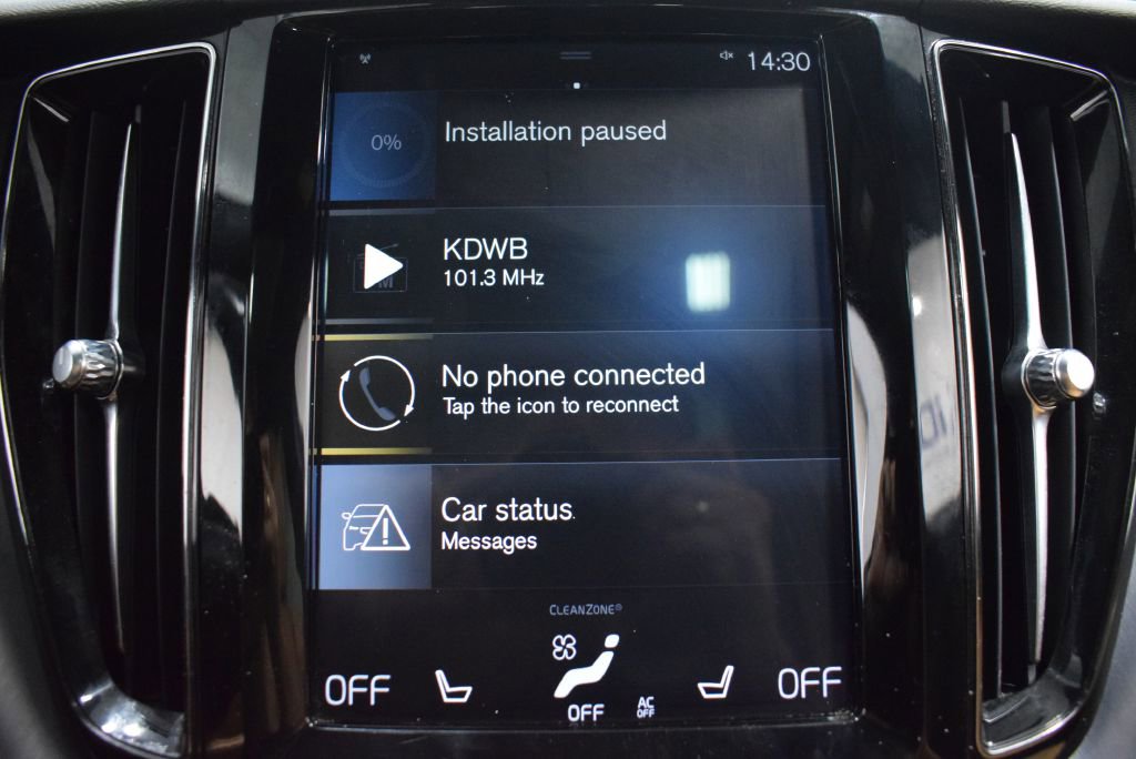 Used 2020 Volvo XC60 T5 Momentum w/ Protection Package Premier image 25