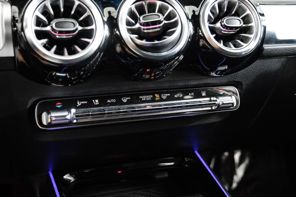 Used 2023 Mercedes-Benz EQB 250+ w/ Exclusive Package image 22