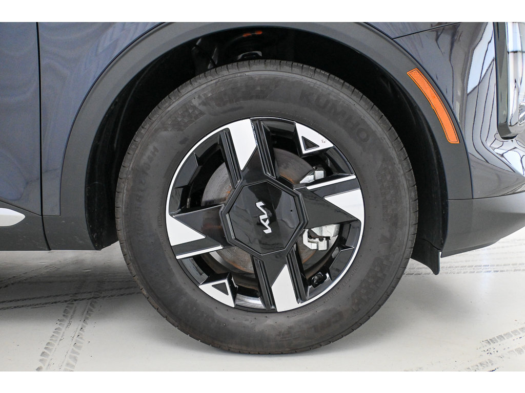Certified 2026 Kia Sportage LX w/ LX Convenience Package FWD image 10