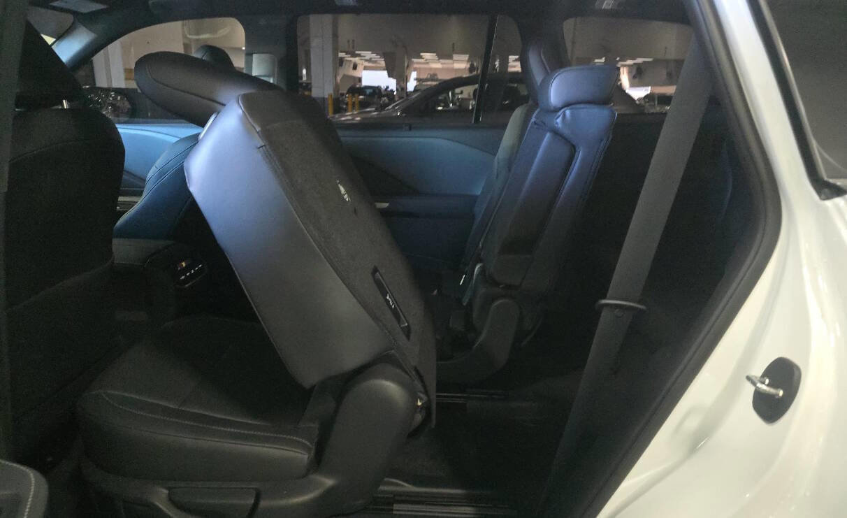 Used 2025 Lexus TX 350 AWD image 10