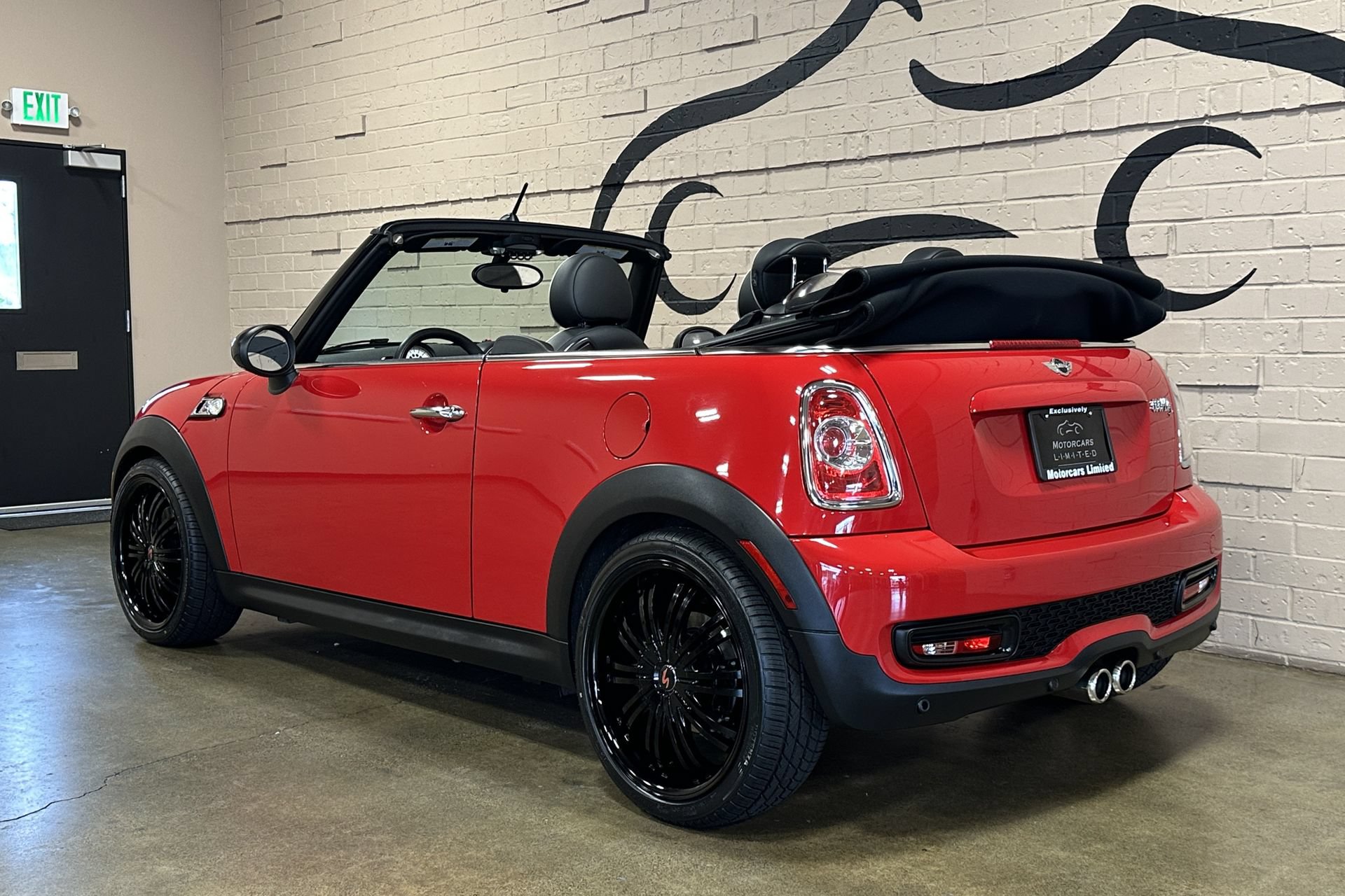 Used 2014 MINI Cooper S FWD image 9