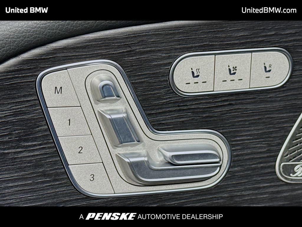 Used 2025 Mercedes-Benz GLE 450e 4MATIC image 4