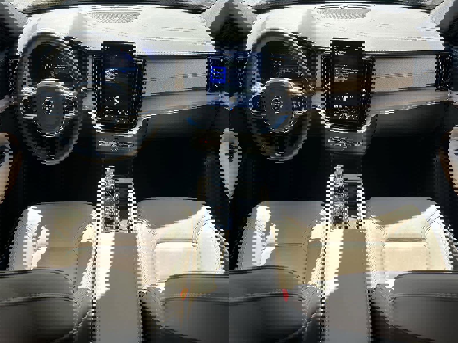 Used 2026 Volvo XC90 B6 Plus image 10