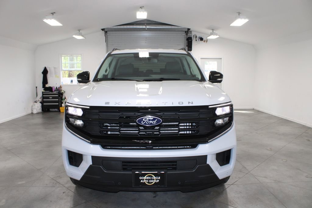 New 2026 Ford Expedition Active image 2