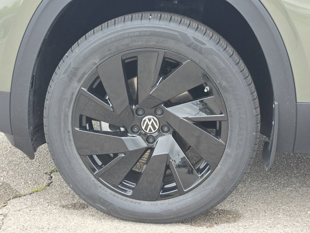 New 2026 Volkswagen Atlas Cross Sport SE FWD image 10