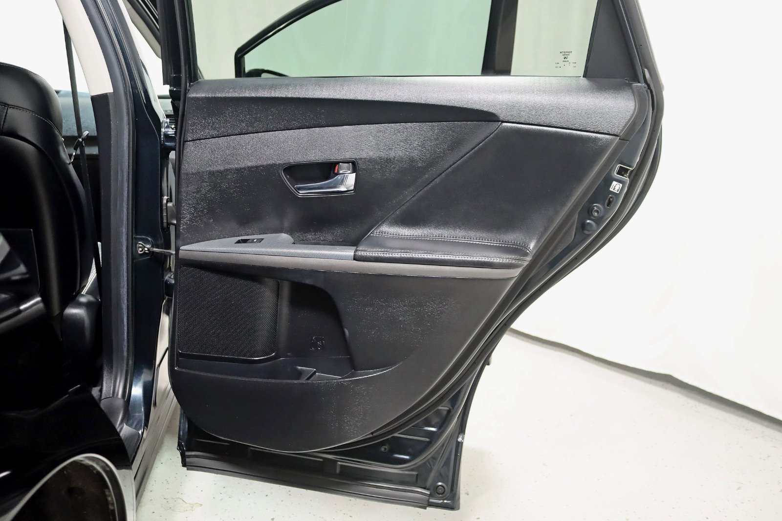 Used 2013 Toyota Venza XLE image 31