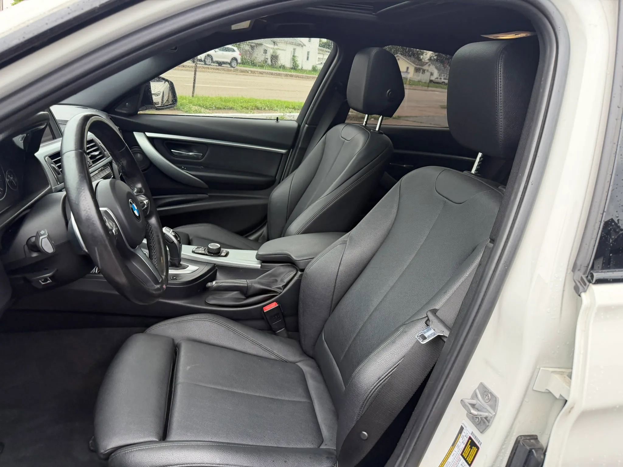 Used 2018 BMW 340i Sedan RWD image 12