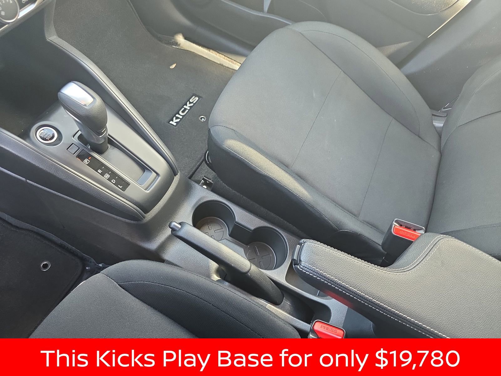 Used 2025 Nissan Kicks Play S image 29