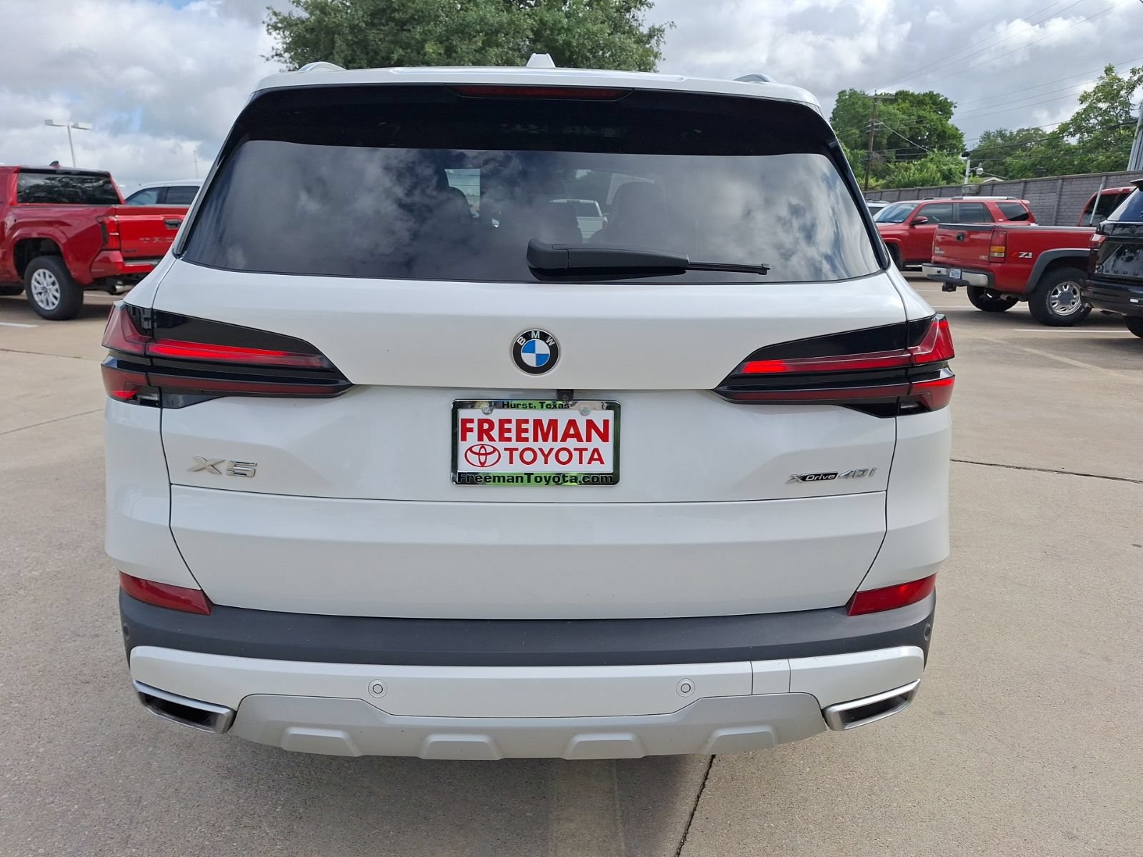 Used 2024 BMW X5 xDrive40i w/ Executive Package AWD/4WD image 5
