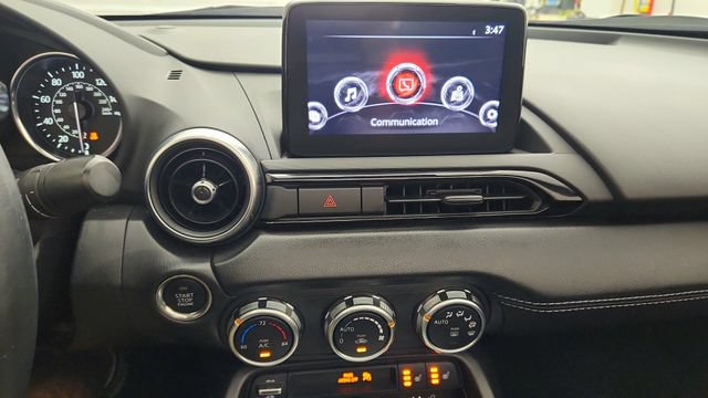 Used 2022 MAZDA MX-5 Miata RF Grand Touring RWD image 16