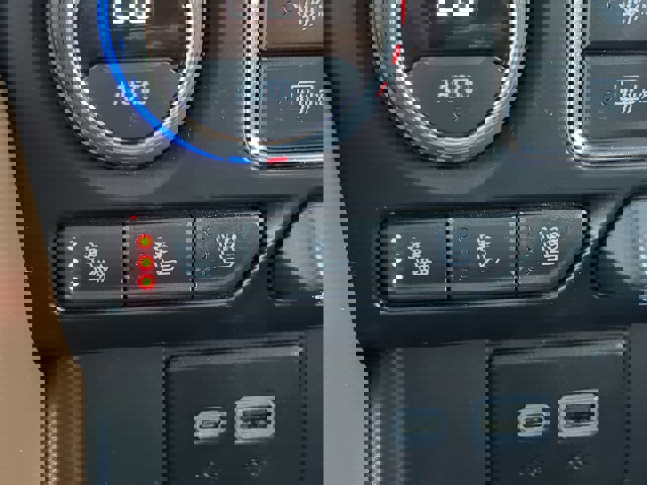 Used 2024 Chevrolet Suburban High Country image 24