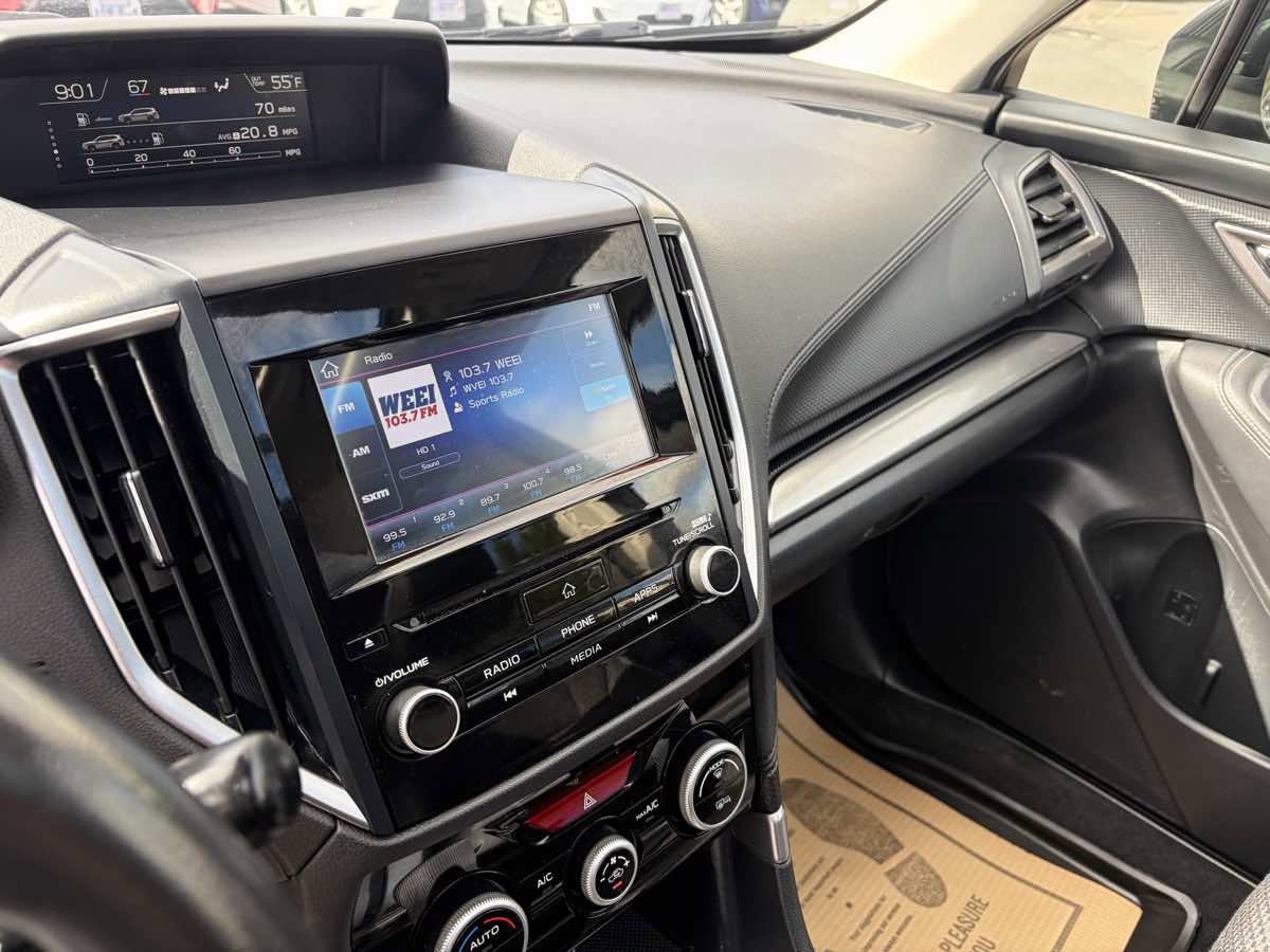 Used 2019 Subaru Forester Premium AWD/4WD image 13