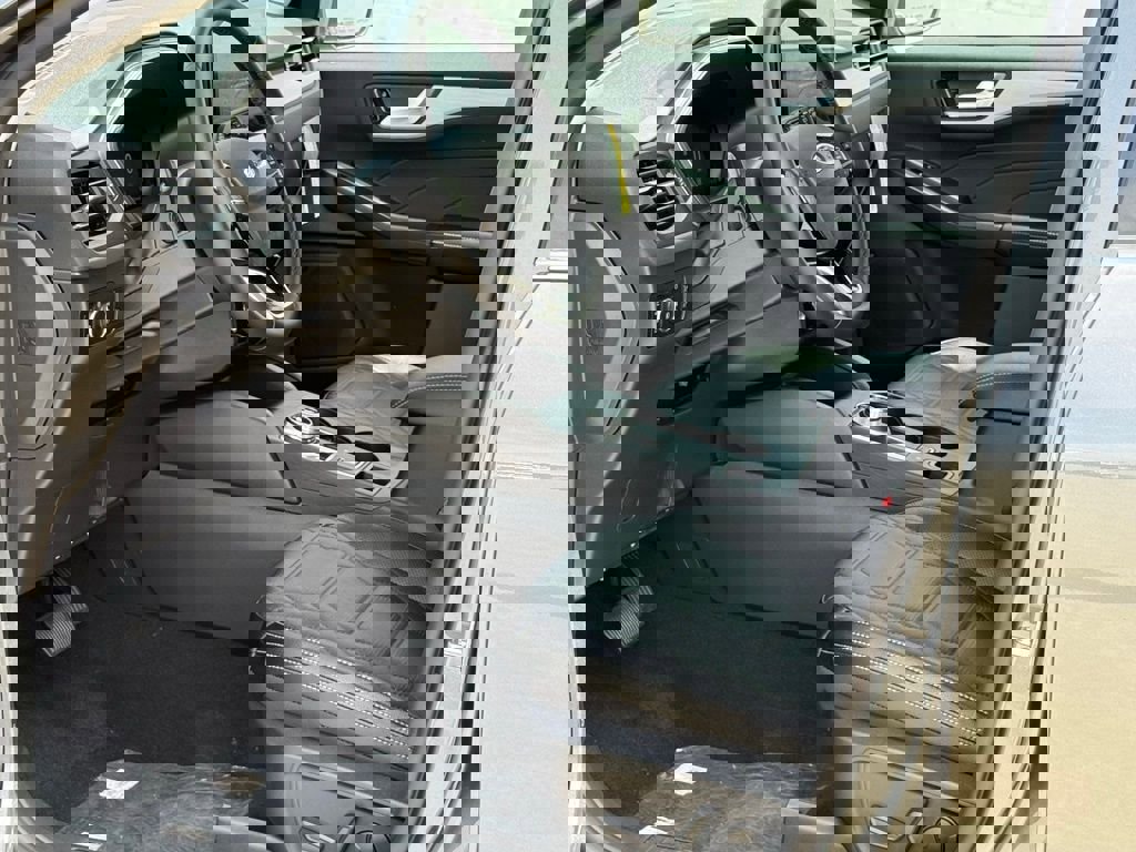 New 2024 Ford Escape SE w/ PHEV Premium Package image 5