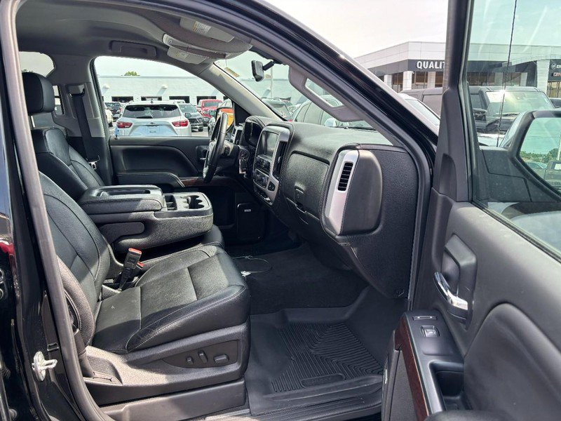 Used 2018 GMC Sierra 1500 SLT w/ SLT Premium Package AWD/4WD image 12