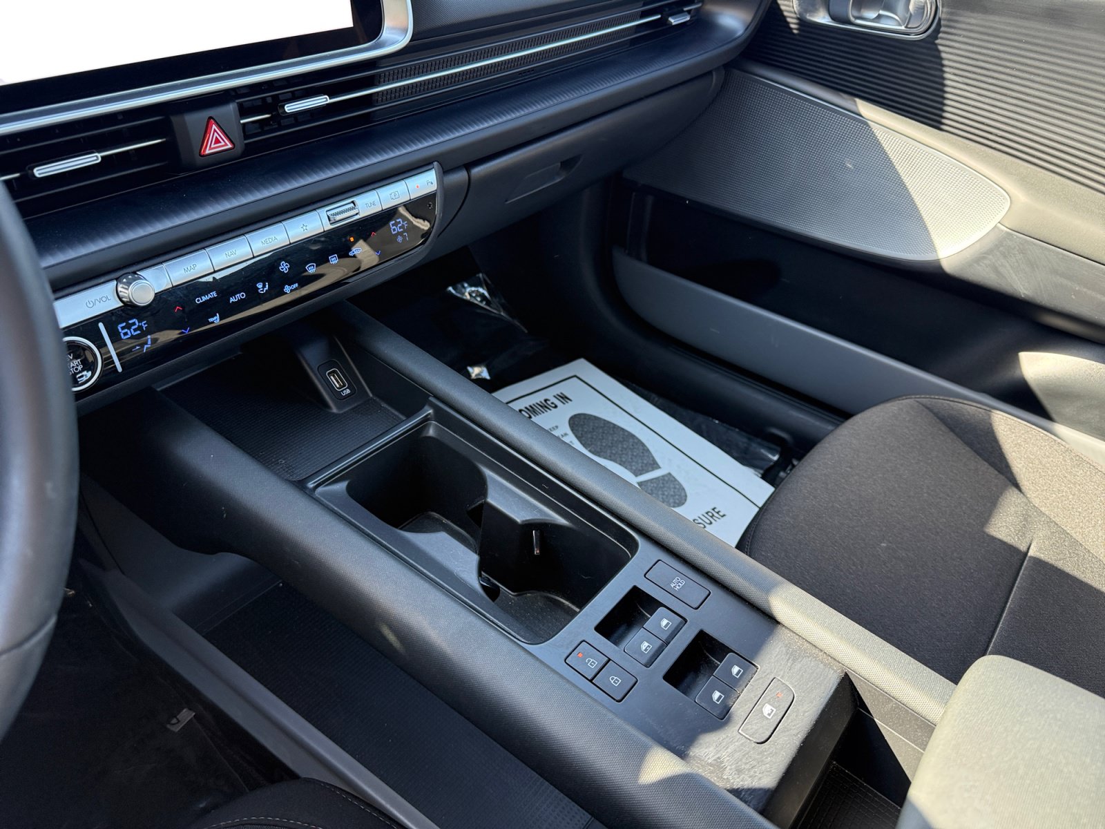 Certified 2025 Hyundai Ioniq 6 SEL RWD image 13