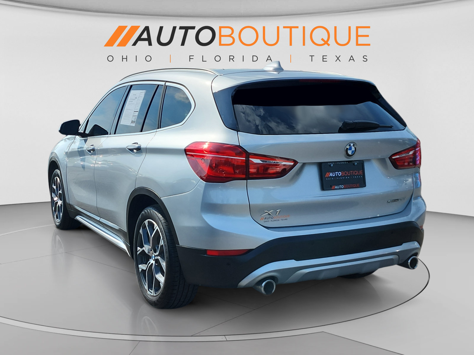 Used 2020 BMW X1 sDrive28i w/ Convenience Package FWD image 3