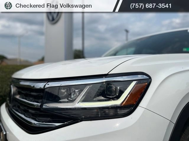 Used 2023 Volkswagen Atlas SE w/ Black Wheel Package AWD/4WD image 11