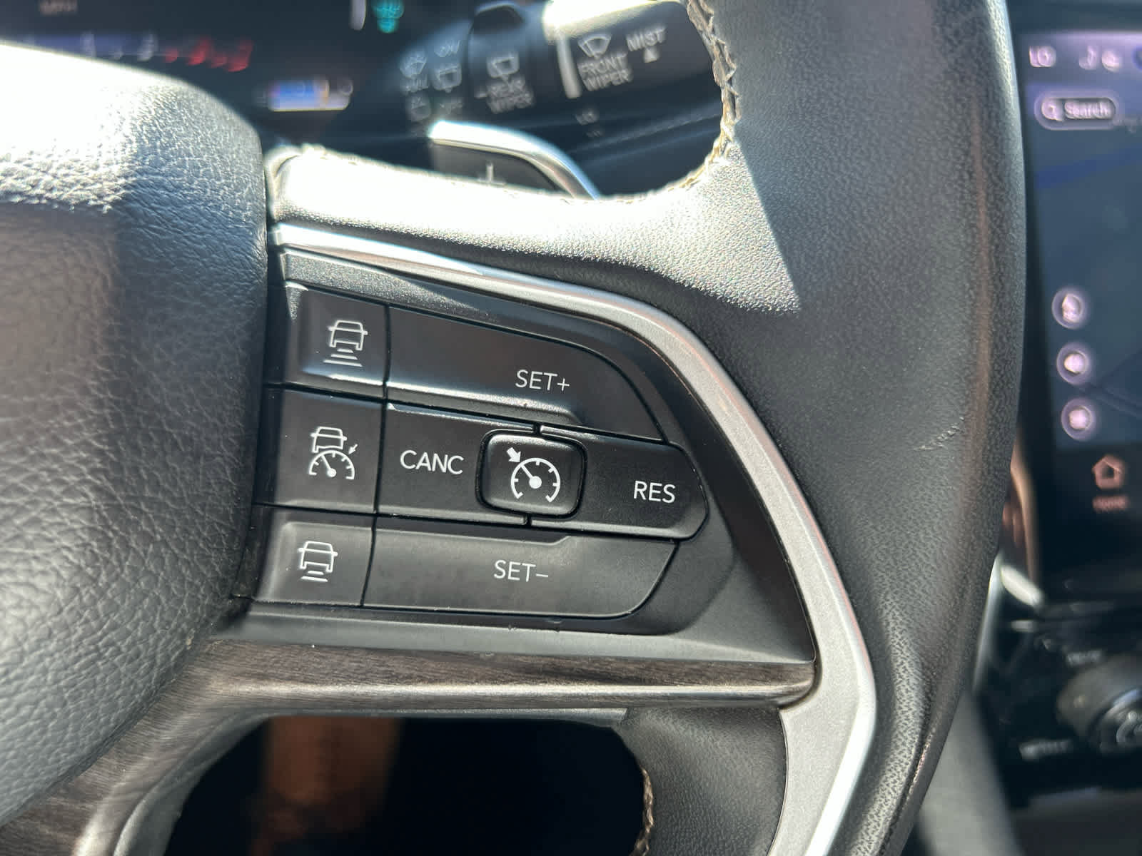 Used 2023 Jeep Grand Cherokee 4WD 4xe image 35