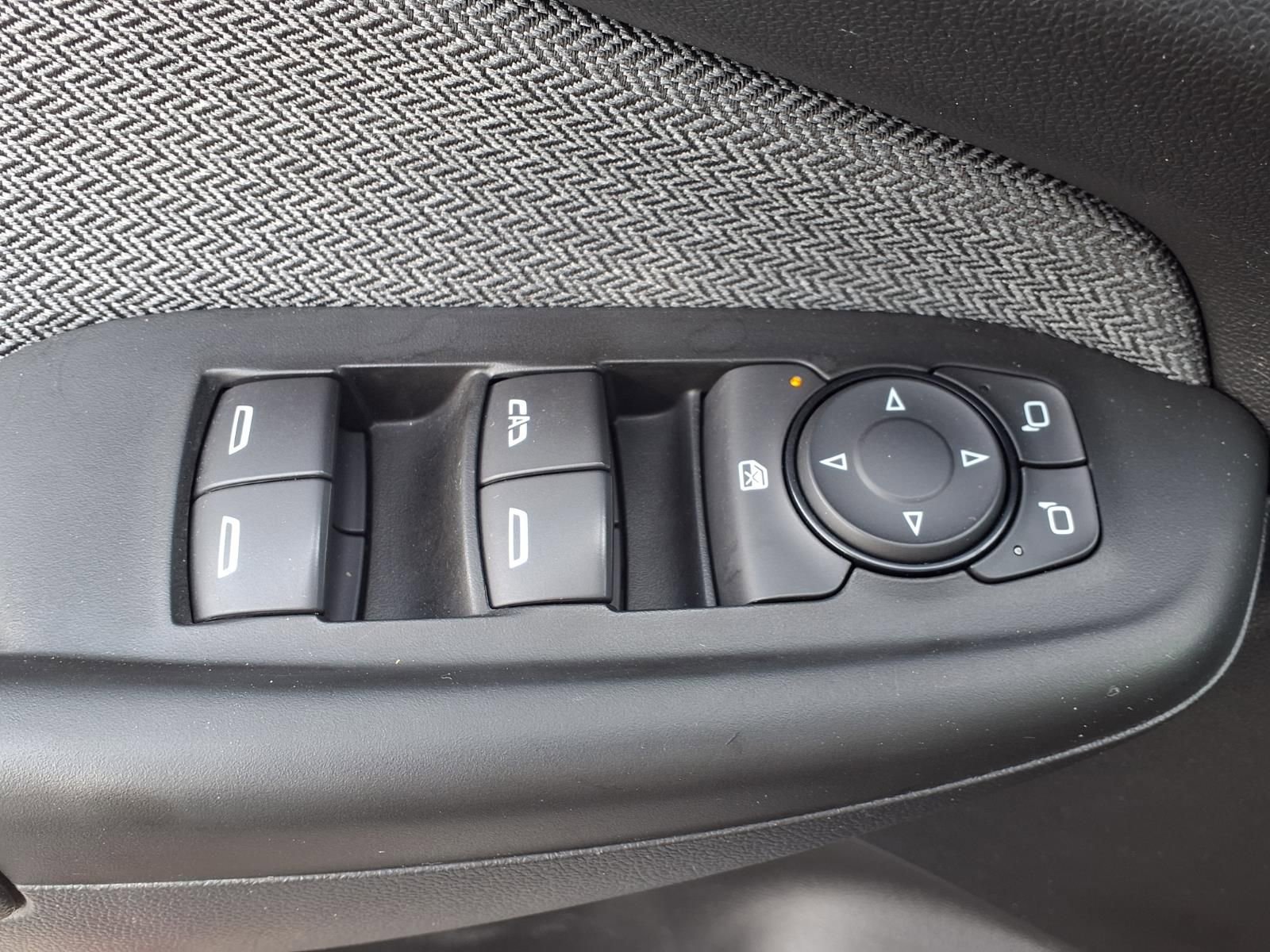 Used 2025 Chevrolet TrailBlazer LT image 8