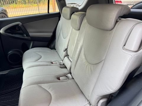 Used 2011 Toyota RAV4 Limited AWD/4WD image 17