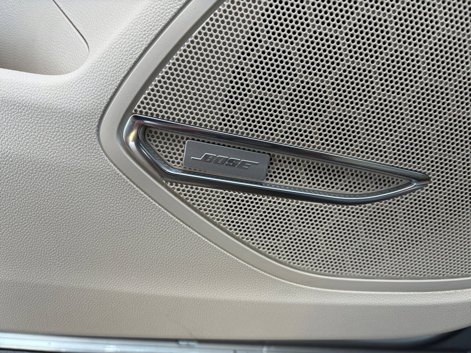 Used 2023 Buick Envision Avenir image 26