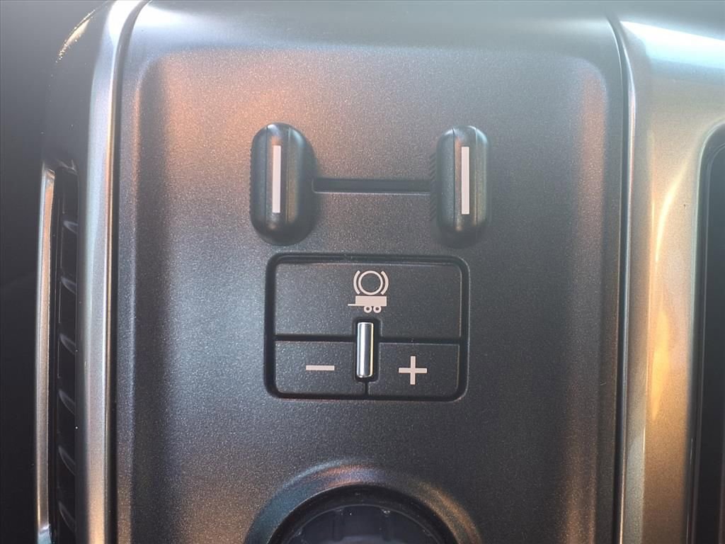 Used 2017 Chevrolet Silverado 3500 LTZ w/ Duramax Plus Package image 11