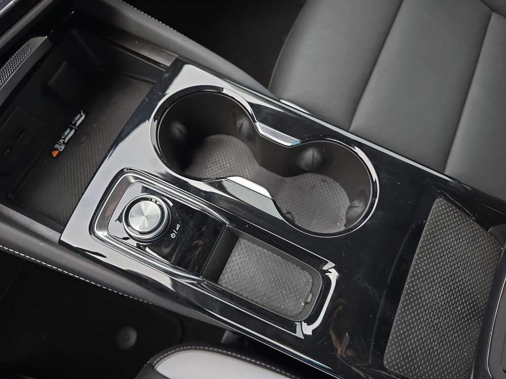 New 2025 Buick Envision Sport Touring image 25