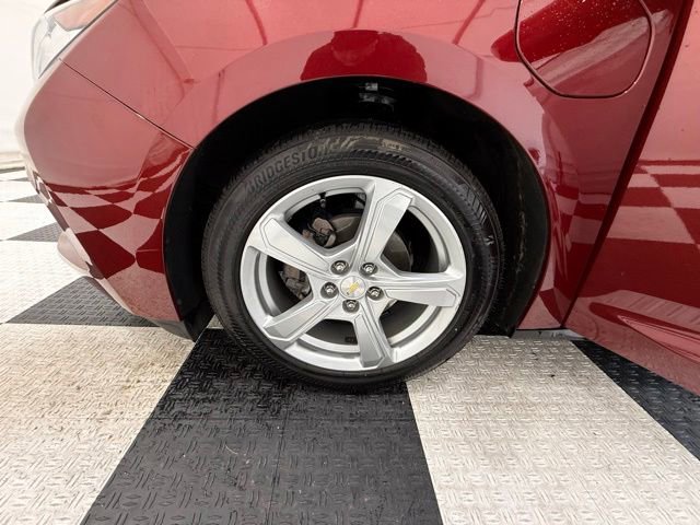 Used 2017 Chevrolet Volt LT w/ Comfort Package FWD image 7