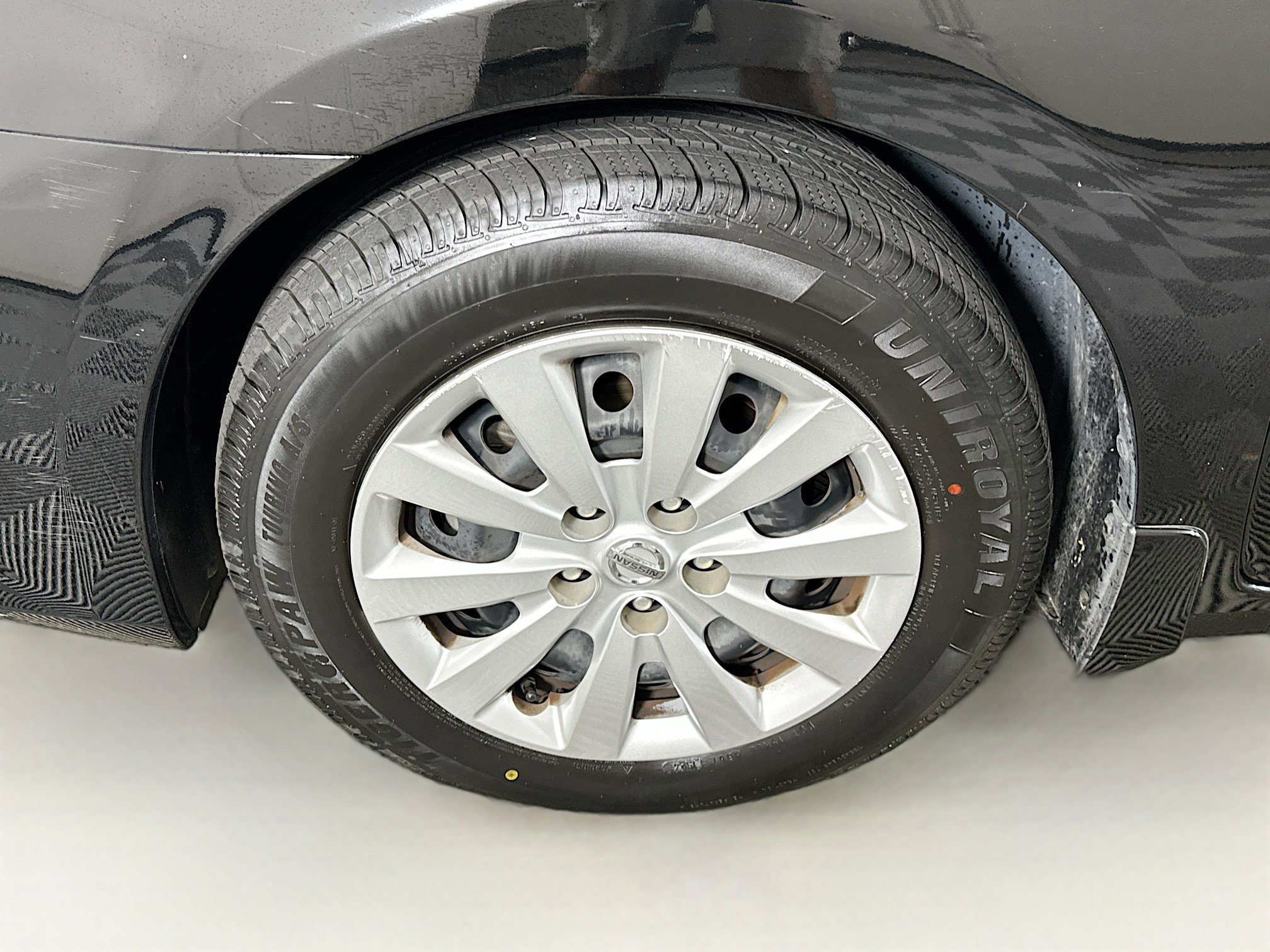 Used 2016 Nissan Sentra S FWD image 11